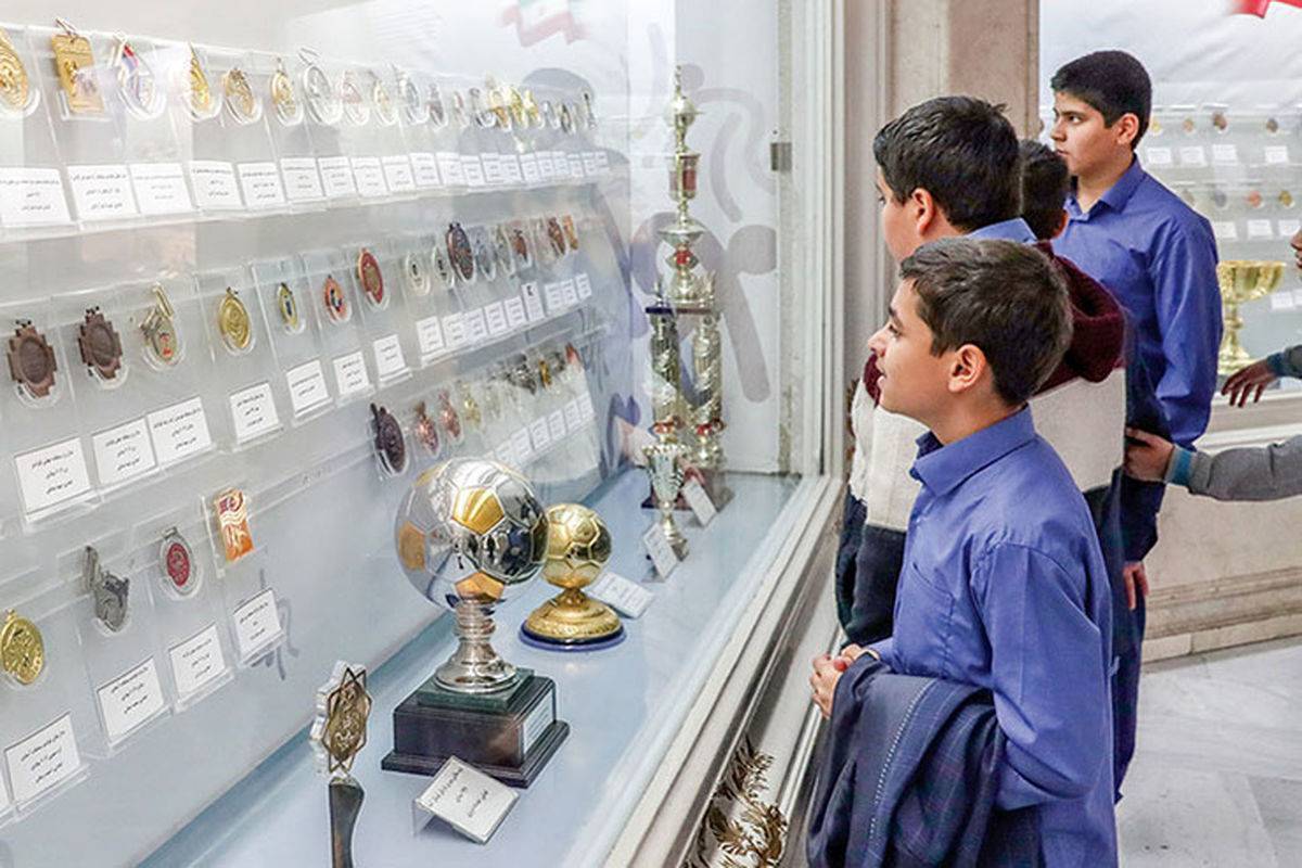 آستان قدس رضوی میزبان گنجینه بی‌رقیب ۱۵۲۹ مدال‌ از قهرمانان ایرانی