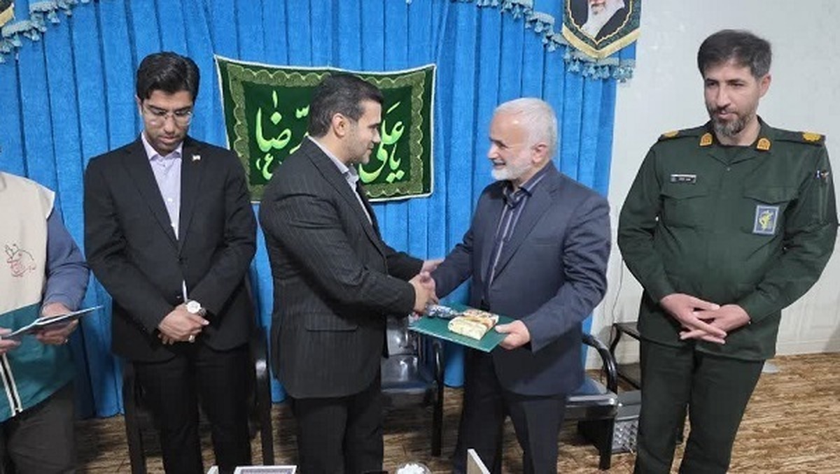 قول مساعد فرمانداری رزن برای تخصیص دفتر به خادم‌یاران