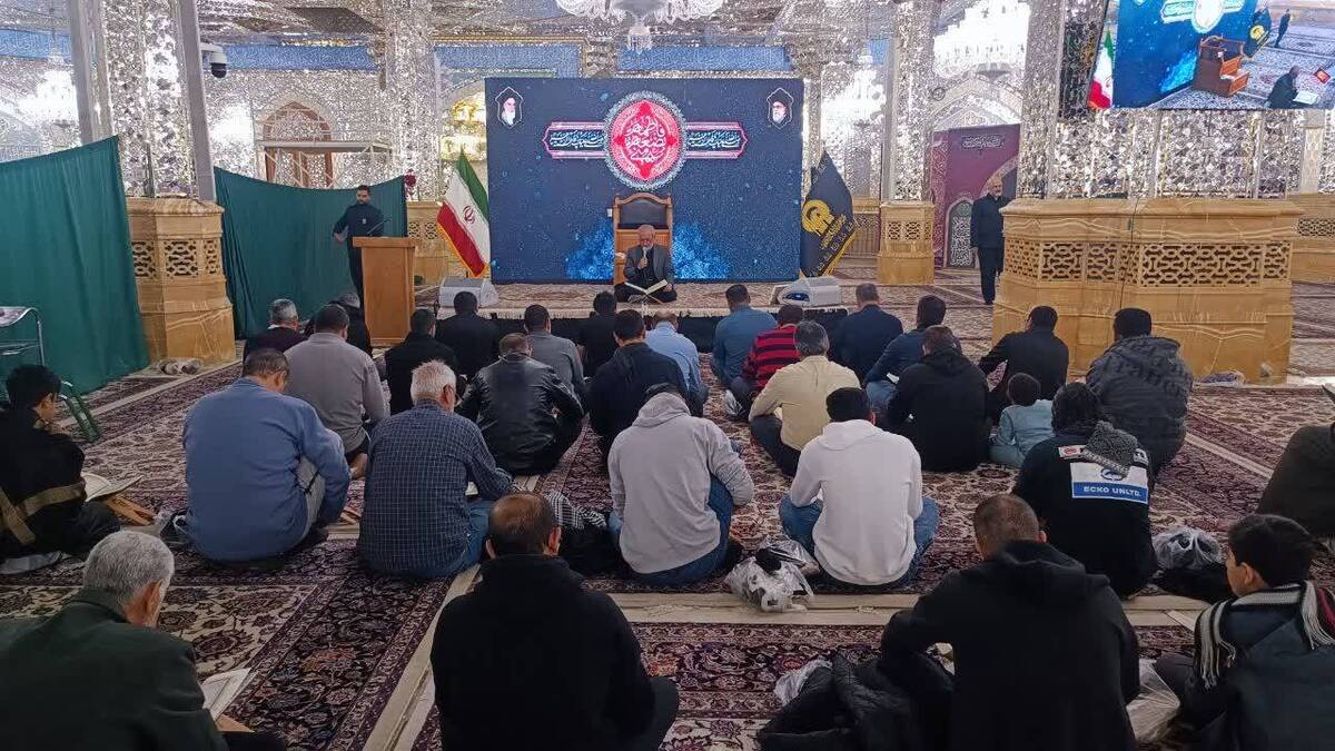 زائران عرب زبان سوگوار شهادت اُم‌الائمه(س) شدند