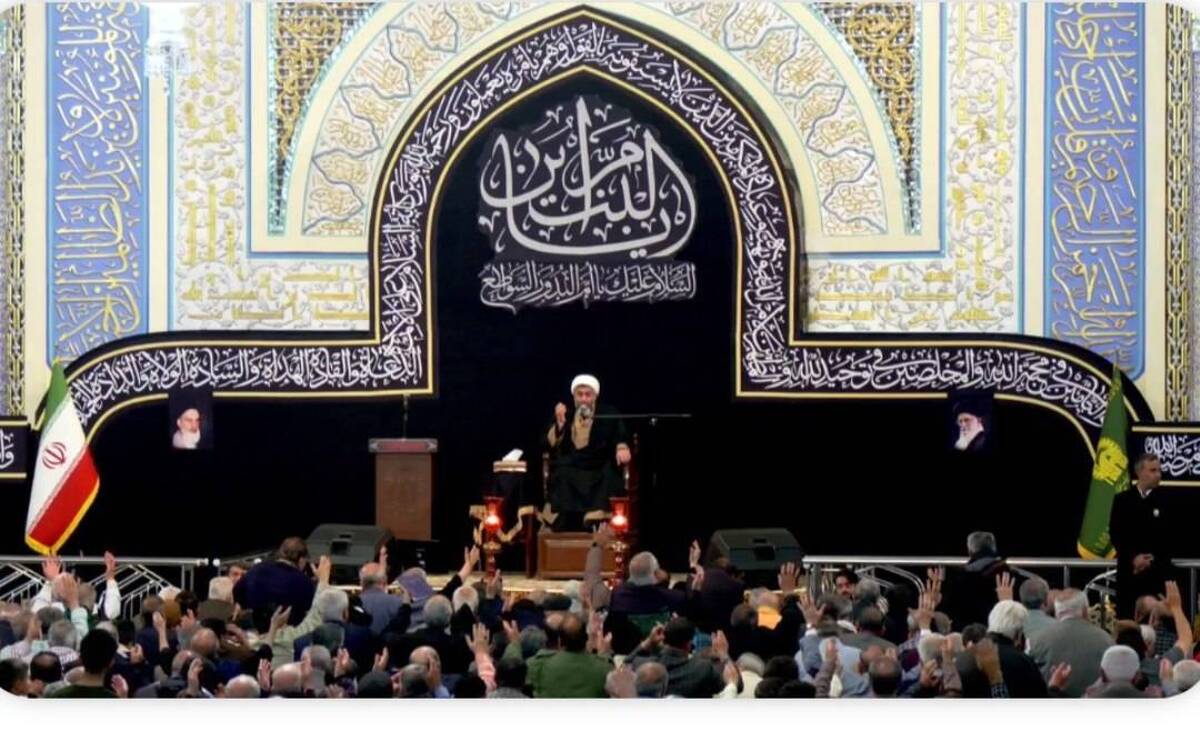 سوگواری زائران حرم مطهر رضوی در شام رحلت حضرت ام‌البنین(س)  