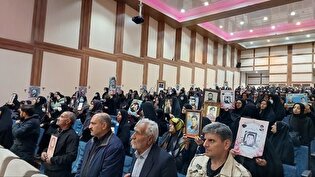 امام‌جمعه بروجرد: مادران و همسران شهدا الگوی صبر و مقاومت هستند