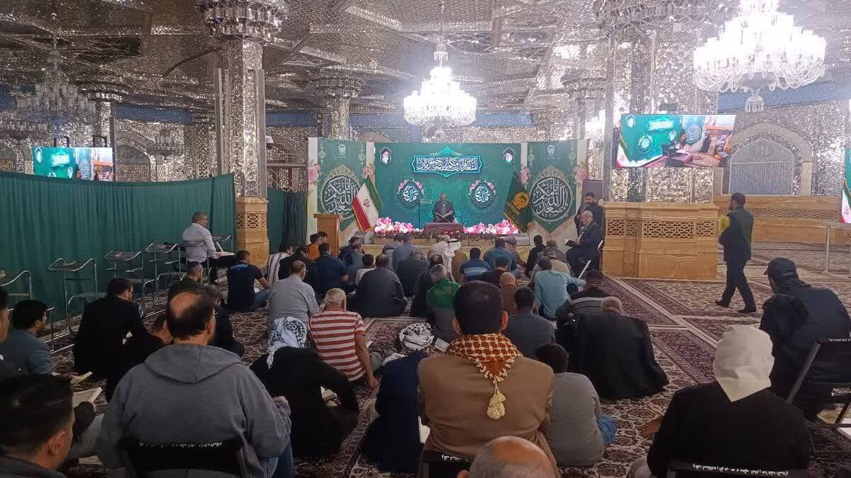 به همت مدیریت زائران غیر ایرانی حرم مطهر رضوی، حلقه آموزش قرآن کریم ویژه زائران و مجاوران عرب زبان، در این آستان مقدس، برگزار شد.