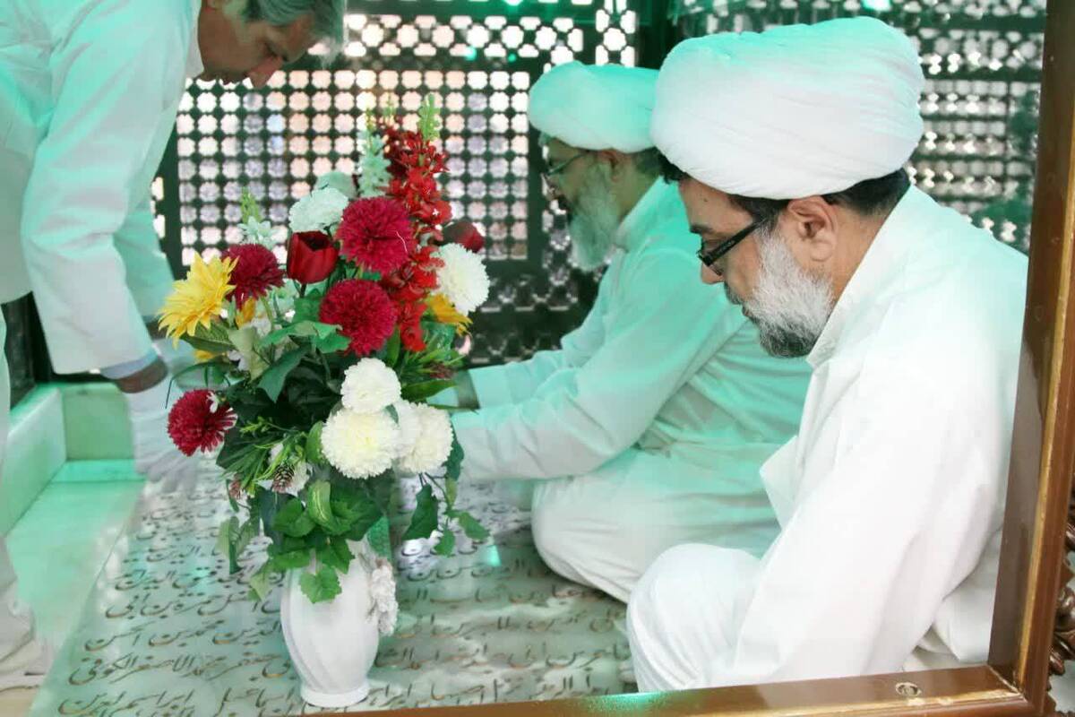 آیین غبارروبی مرقد مطهر شهید آیت‌الله مدرس در کاشمر برگزار شد