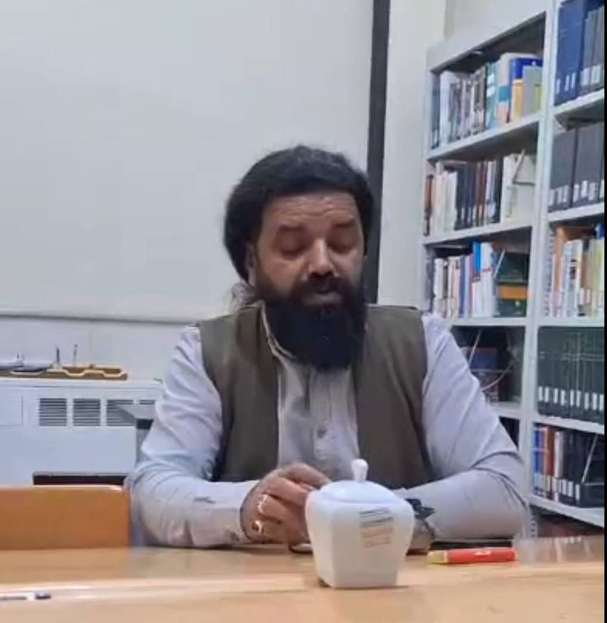 برگزاری کارگاه شعر با حضور شاعران برجسته در فرهنگسرای حضرت حسین بن موسی الکاظم (ع)