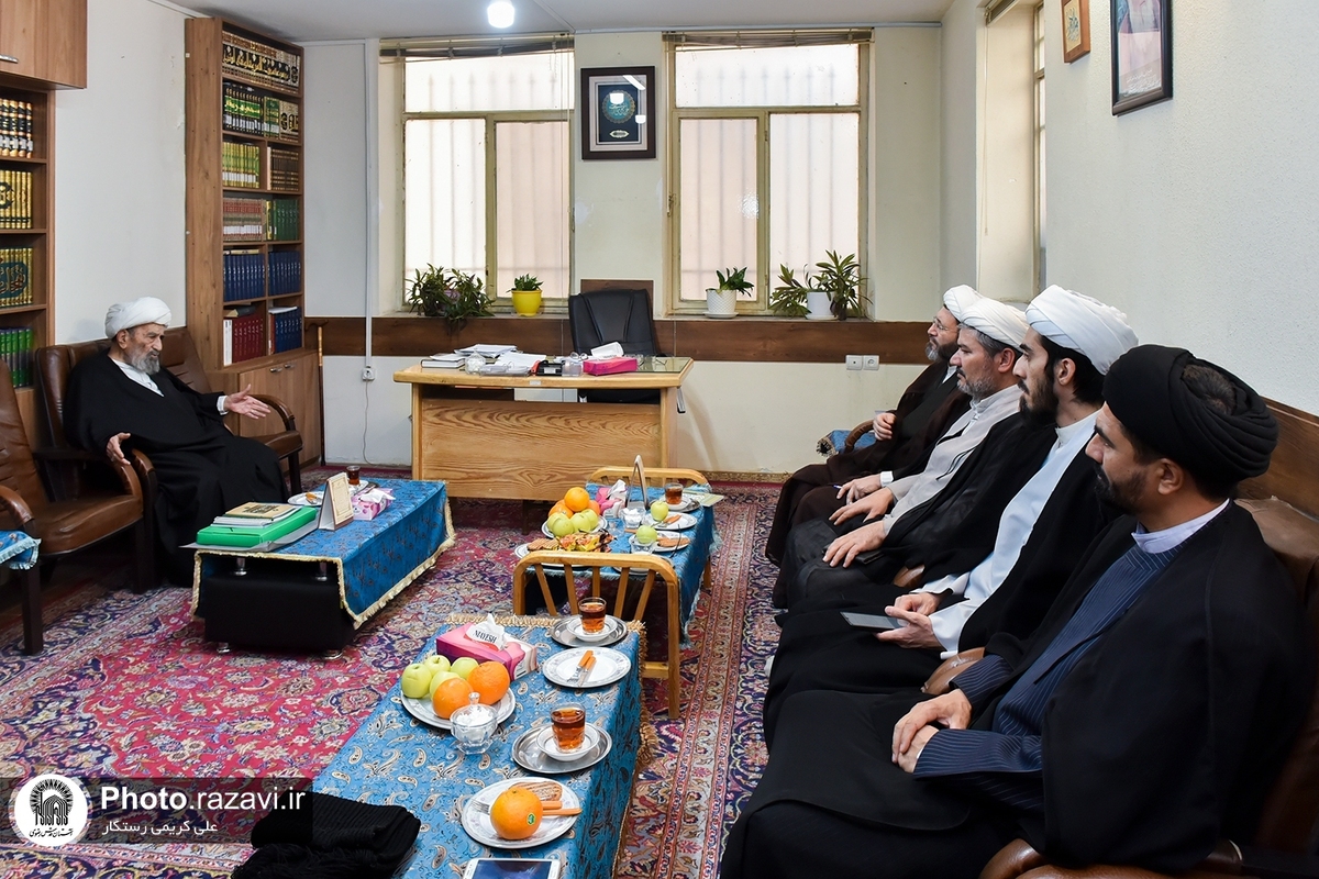 لزوم توجه دارالعلم به مباحث روز