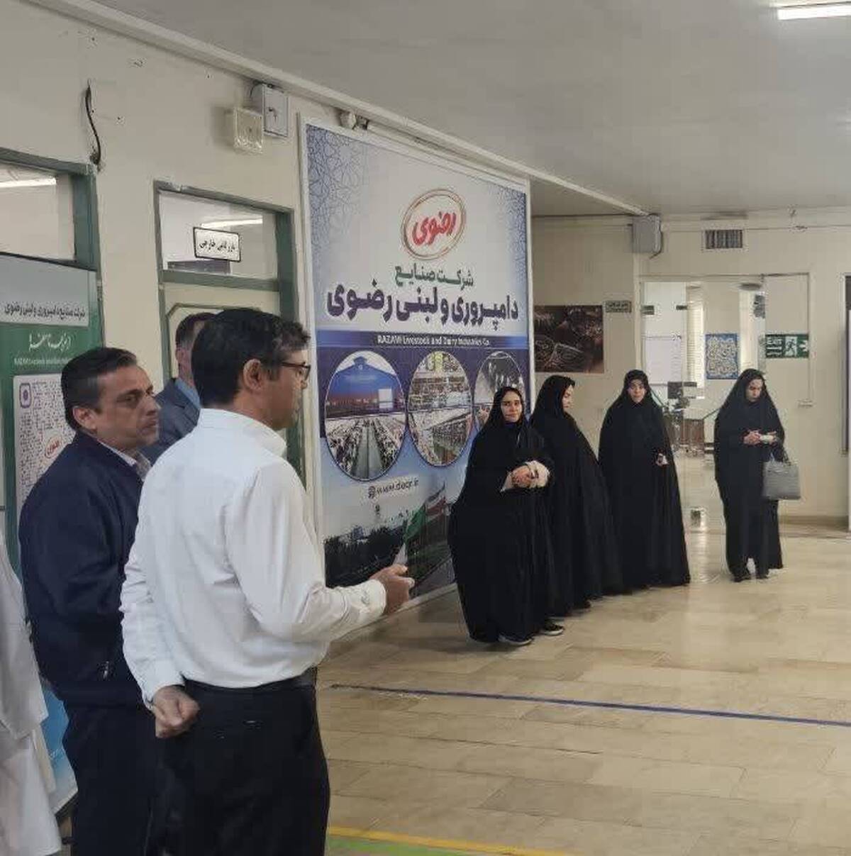 فرمانده حوزه مقاومت بسیج آستان قدس رضوی، برنامه اردو راهیان پیشرفت را، فرصتی برای آشنایی با توانمندی‌های کشور دانست و گفت: این برنامه به همه حوزه مقاومت بسیج و امور ایثارگران آستان قدس رضوی، برای کارکنان این سازمان، در حال برگزاری است.