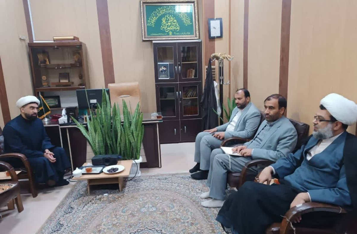 دیدار مدیرعامل مؤسسه آستانه حضرت حسین بن موسی الکاظم (ع) با مسئول واحد کودک و نوجوان حرم مطهر حضرت معصومه (س)