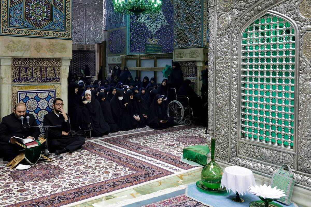 روایتی از غبارروبی ضریح مطهر