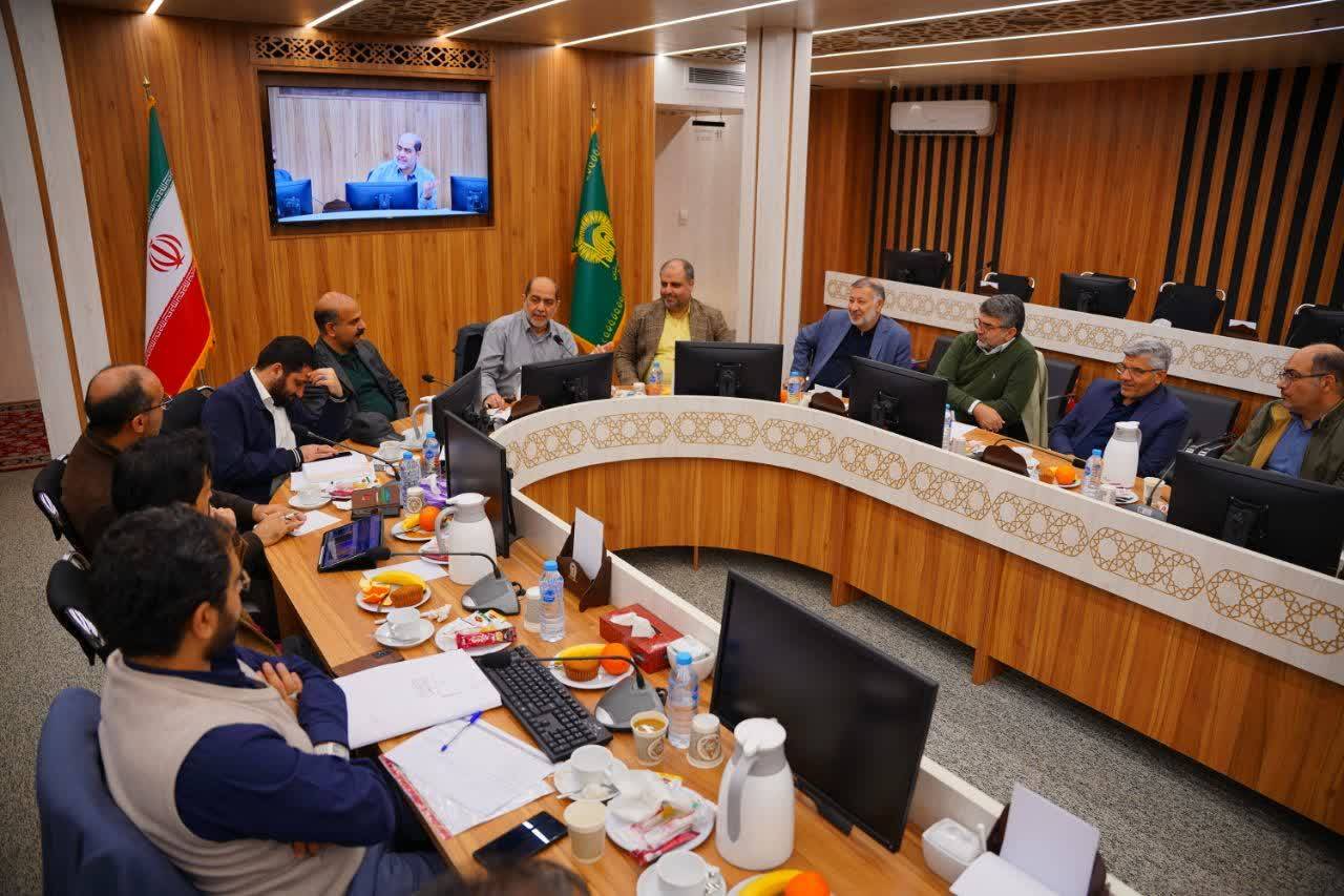 کارفرما را امام رضا (ع) بدانیم و تمام انرژی‌مان را وقف حضرت کنیم