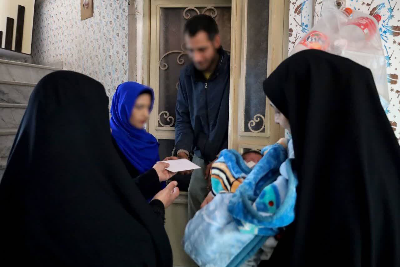 ۷۵۰ خانواده زیر چتر حمایتی باشگاه اجتماعی گوهرشاد؛ از معیشت و درمان تا جهیزیه و اشتغال ۷۵۰ خانواده زیر چتر حمایتی باشگاه اجتماعی گوهرشاد؛ از معیشت و درمان تا جهیزیه و اشتغال