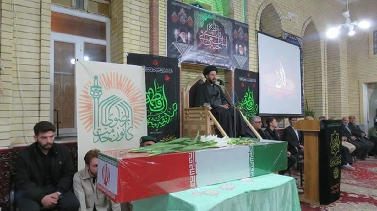 مردمان هریس نام شهید گمنام را با اشک بر آسمان نوشتند