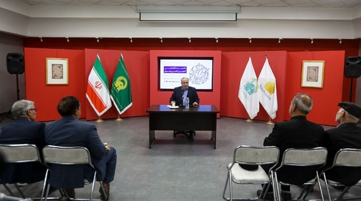 دوران سرودن شعرهای کلیشه‌ای و تکراری به پایان رسیده است