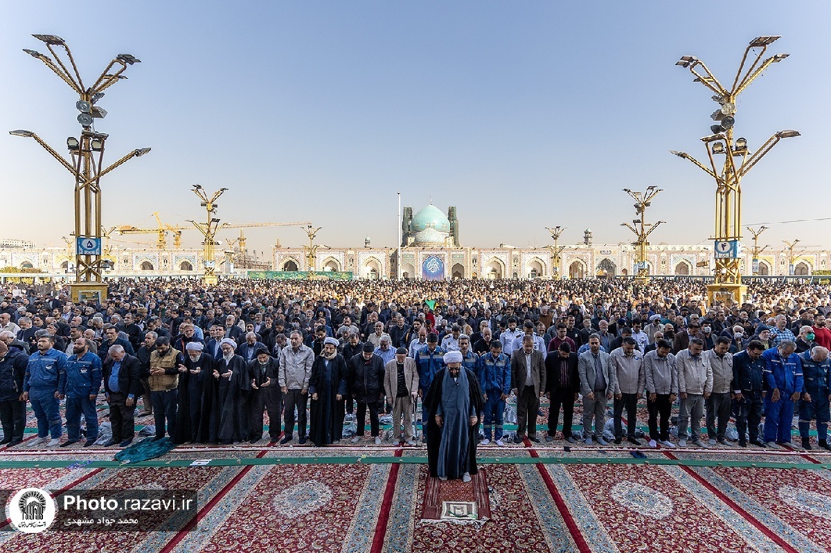 اقامه نماز تمنای باران درحرم مطهررضوی