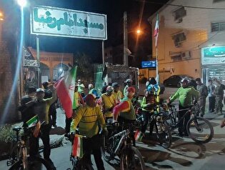 حضور کاروان دوچرخه‌سواری «حرم تا حرم» در رژه خودرویی منتقمان امام شهید علی‌آباد کتول