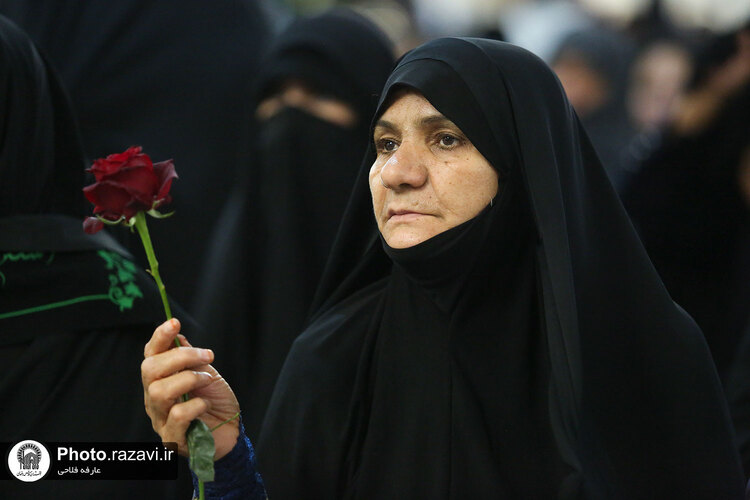 عزاداری زنان نوغان در حرم مطهر رضوی