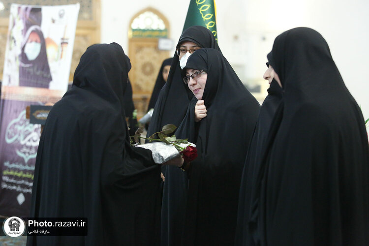 عزاداری زنان نوغان در حرم مطهر رضوی