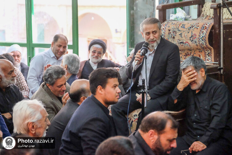 تشییع پیکر حاج سید رضا موید خراسانی در حرم مطهر رضوی