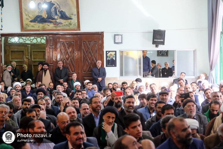 تشییع پیکر حاج سید رضا موید خراسانی در حرم مطهر رضوی