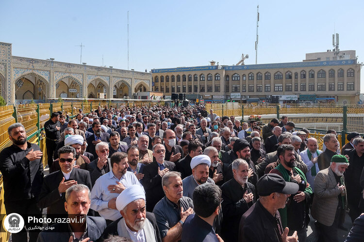 تشییع پیکر حاج سید رضا موید خراسانی در حرم مطهر رضوی