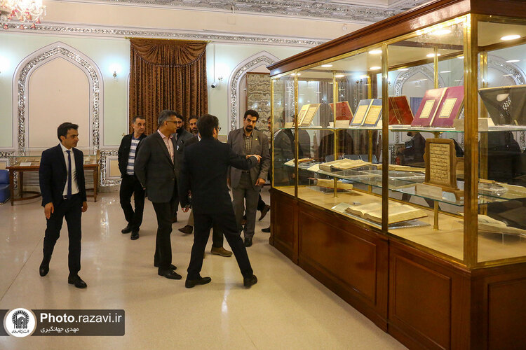 تشرف دبیرکل دولت بلوچستان پاکستان به حرم مطهر رضوی