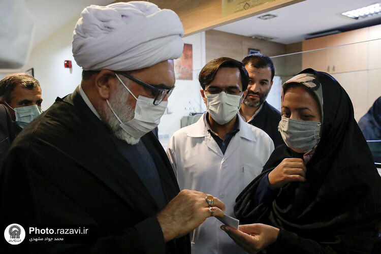 بازدید تولیت آستان قدس رضوی از بیمارستان منتصریه