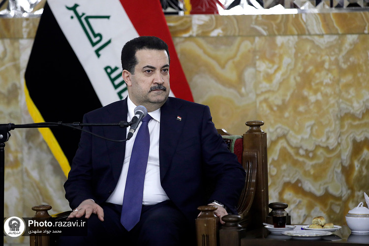 دیدار نخست وزیر عراق با تولیت آستان قدس رضوی