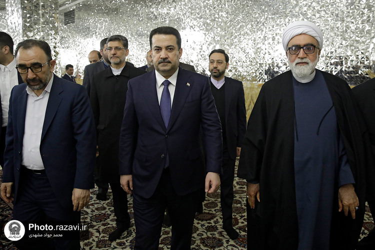 دیدار نخست وزیر عراق با تولیت آستان قدس رضوی