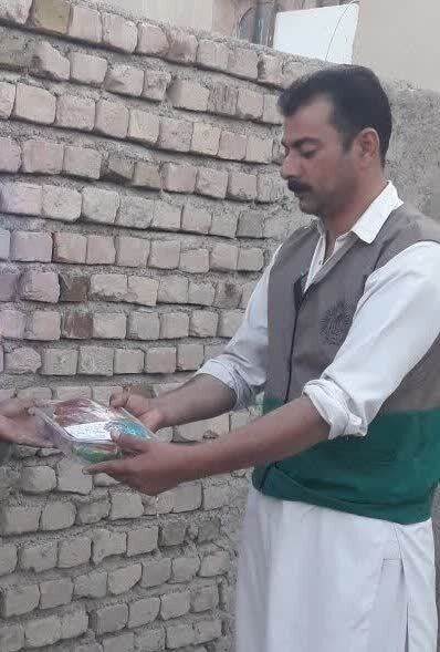 توزیع ۱۲۰۰ بسته گوشت گوسفندی در محلات و روستاهای منطقه سیستان