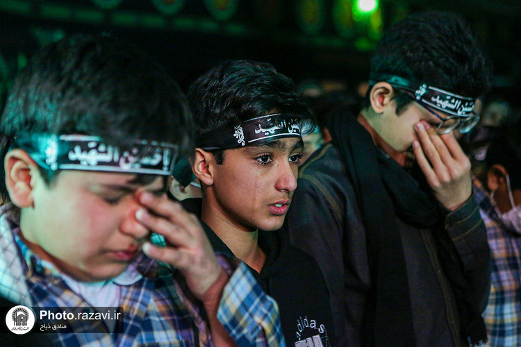 مراسم تشییع پیکر شهید گمنام دفاع مقدس در دبیرستان پسرانه واحد 3 امام رضا(علیه‌السلام)