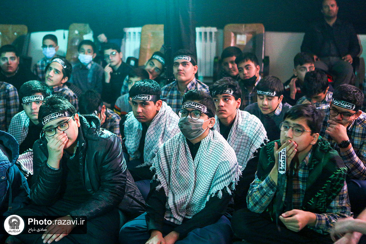 مراسم تشییع پیکر شهید گمنام دفاع مقدس در دبیرستان پسرانه واحد 3 امام رضا(علیه‌السلام)