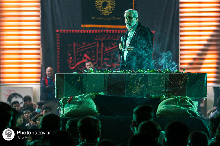 مراسم تشییع پیکر شهید گمنام دفاع مقدس در دبیرستان پسرانه واحد 3 امام رضا(علیه‌السلام)