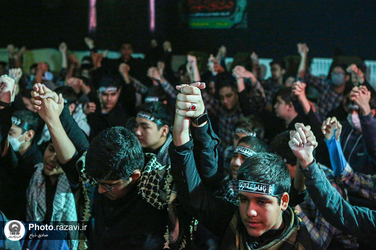 مراسم تشییع پیکر شهید گمنام دفاع مقدس در دبیرستان پسرانه واحد 3 امام رضا(علیه‌السلام)