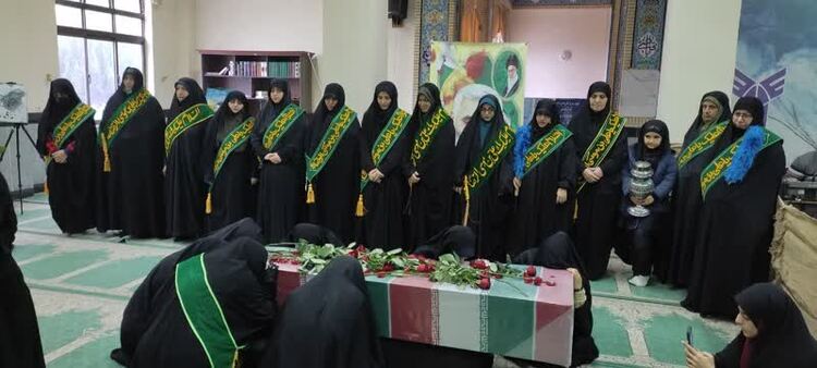 حضور خادمیاران رضوی بابل در استقبال از کاروان لاله های زهرائی