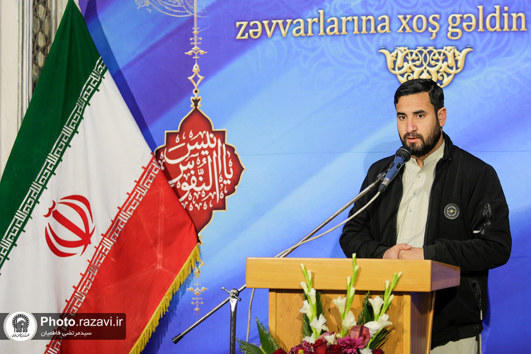 تشرف زائران اردو زبان به حرم مطهر رضوی