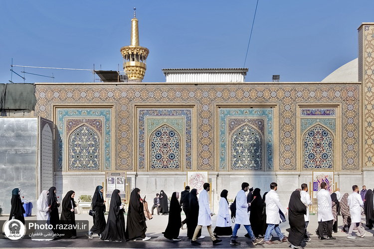 سوگند پزشکی 45 دانشجوی غیرایرانی دانشگاه شیراز در حرم مطهر امام رضا علیه السلام