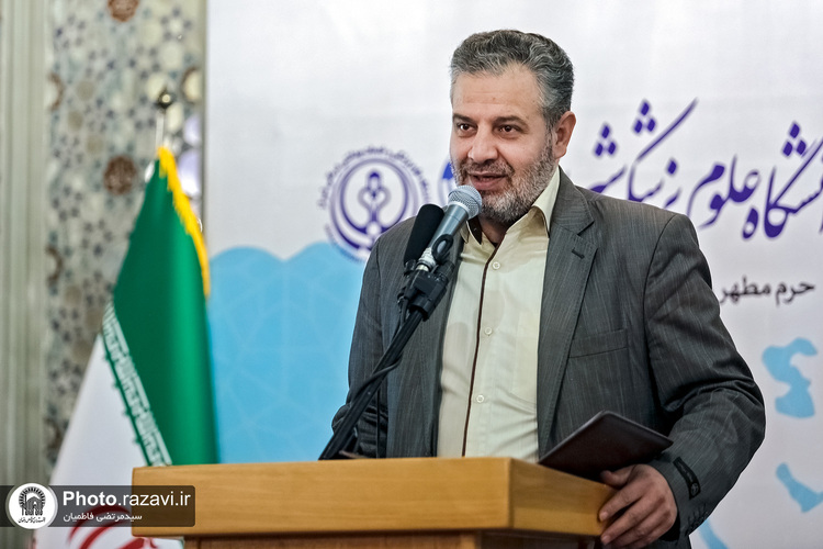 سوگند پزشکی 45 دانشجوی غیرایرانی دانشگاه شیراز در حرم مطهر امام رضا علیه السلام