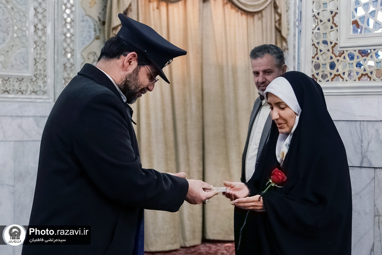 سوگند پزشکی 45 دانشجوی غیرایرانی دانشگاه شیراز در حرم مطهر امام رضا علیه السلام