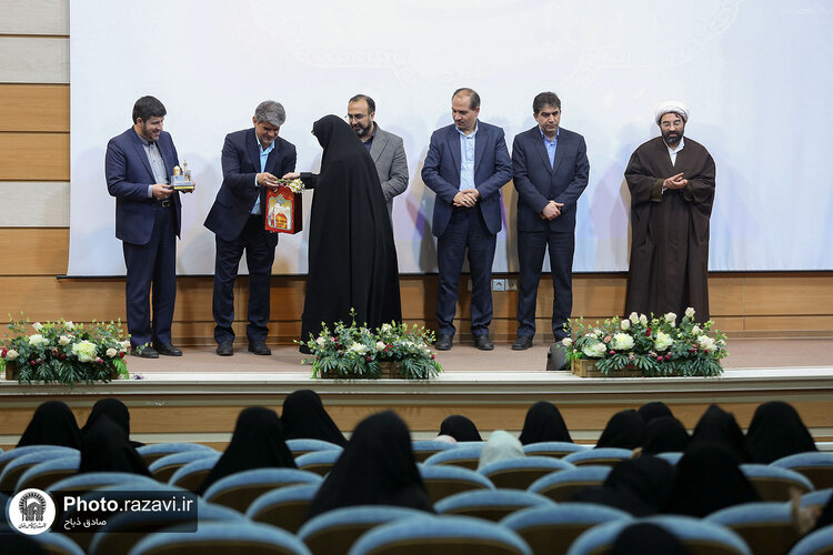 تقدیر از فعالان امور تربیتی مدارس امام رضا علیه السلام