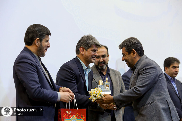 تقدیر از فعالان امور تربیتی مدارس امام رضا علیه السلام