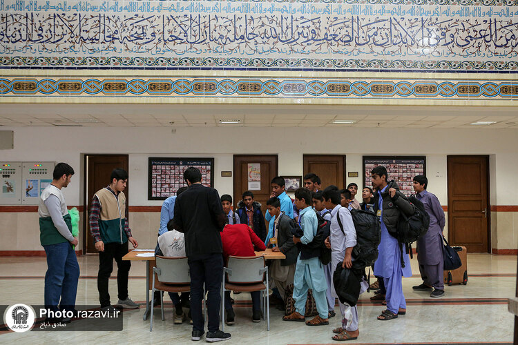 تشرف دانش‌آموزان زیارت اولی استان کرمان به مشهد مقدس