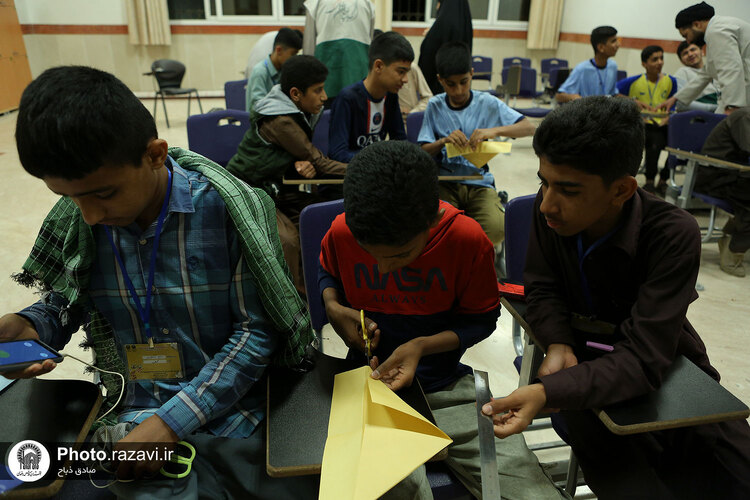 تشرف دانش‌آموزان زیارت اولی استان کرمان به مشهد مقدس