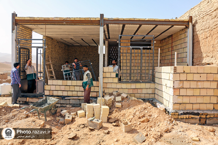 بازدید فرماندار و مدیران اجرایی شهر مشهد از روند خدمت‌رسانی آستان قدس رضوی در روستای هندل آباد