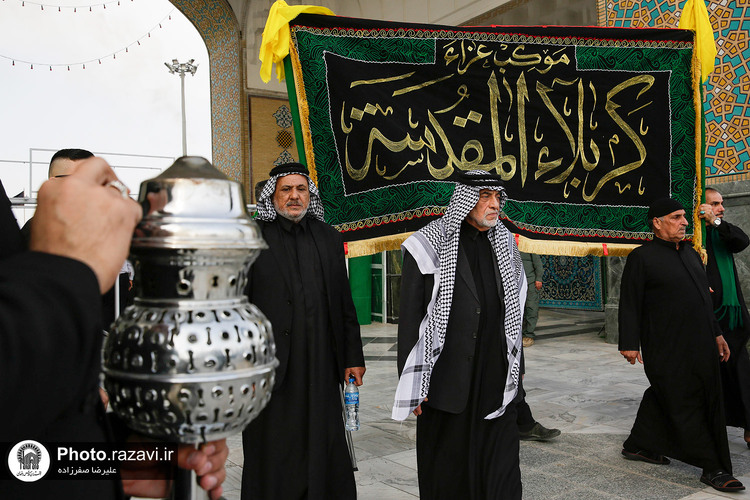 تشرف کاروان موکب‌داران عراقی به حرم مطهر رضوی