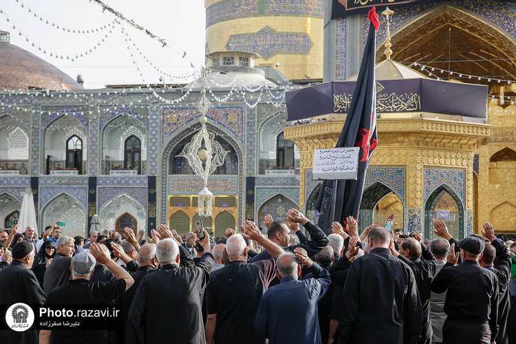 تشرف کاروان موکب‌داران عراقی به حرم مطهر رضوی