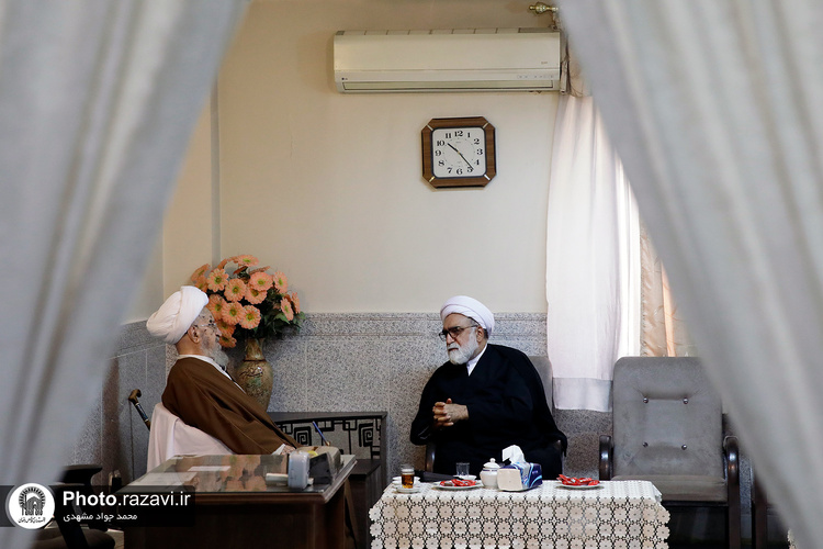 دیدار تولیت آستان قدس رضوی با مراجع تقلید در قم