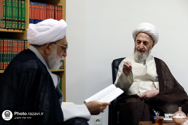 دیدار تولیت آستان قدس رضوی با مراجع تقلید در قم