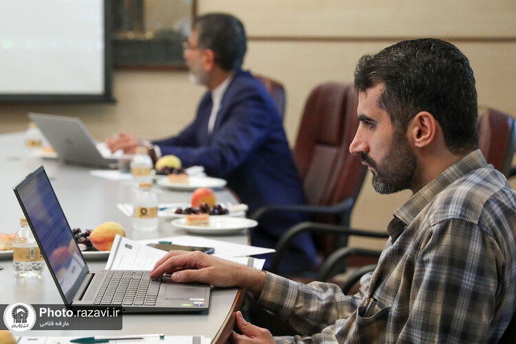 نشست تخصصی اعضای کمیته علمی پنجمین کنگره جهانی حضرت رضا علیه السلام