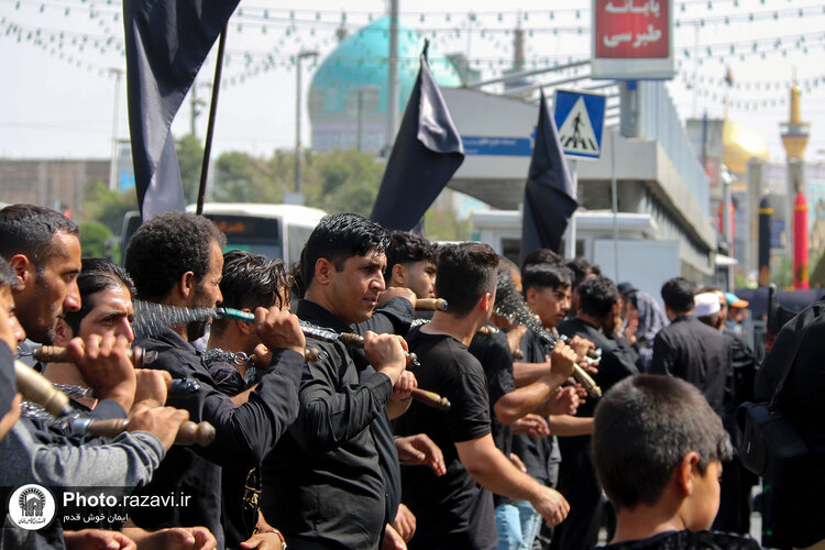 عزاداری روز تاسوعای حسینی در حرم مطهر رضوی