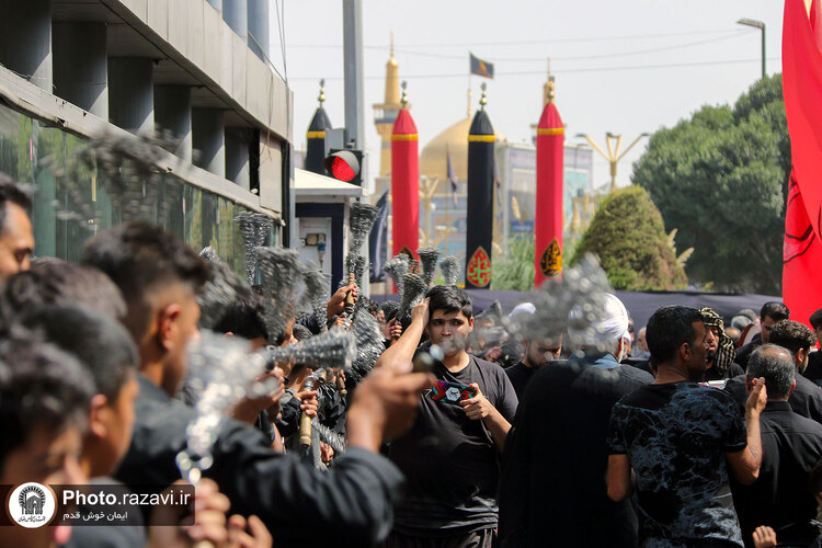 عزاداری روز تاسوعای حسینی در حرم مطهر رضوی