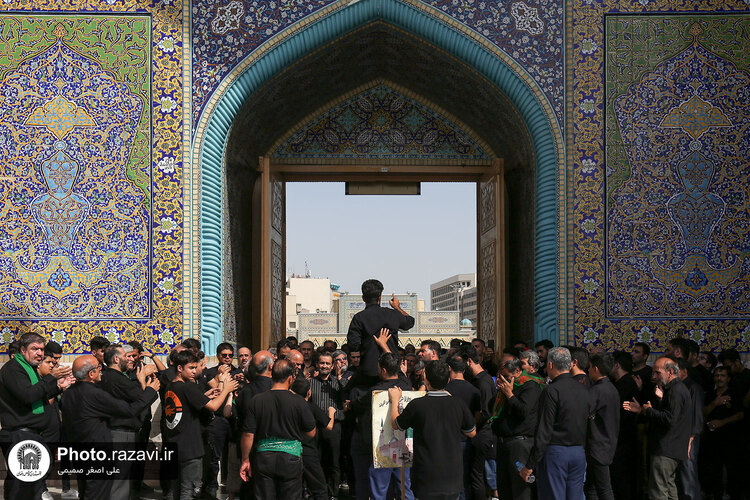عزاداری روز تاسوعای حسینی در حرم مطهر رضوی